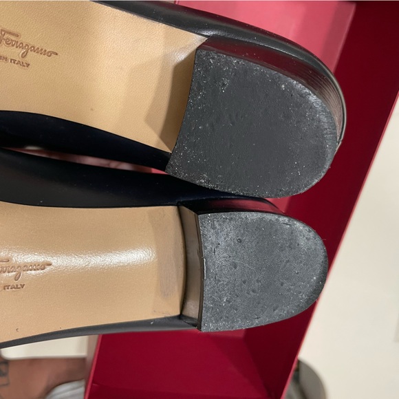 Ferragamo
Vara bow pumps - Picture 8 of 12